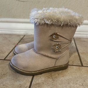 Girls warm winter boots -size 12